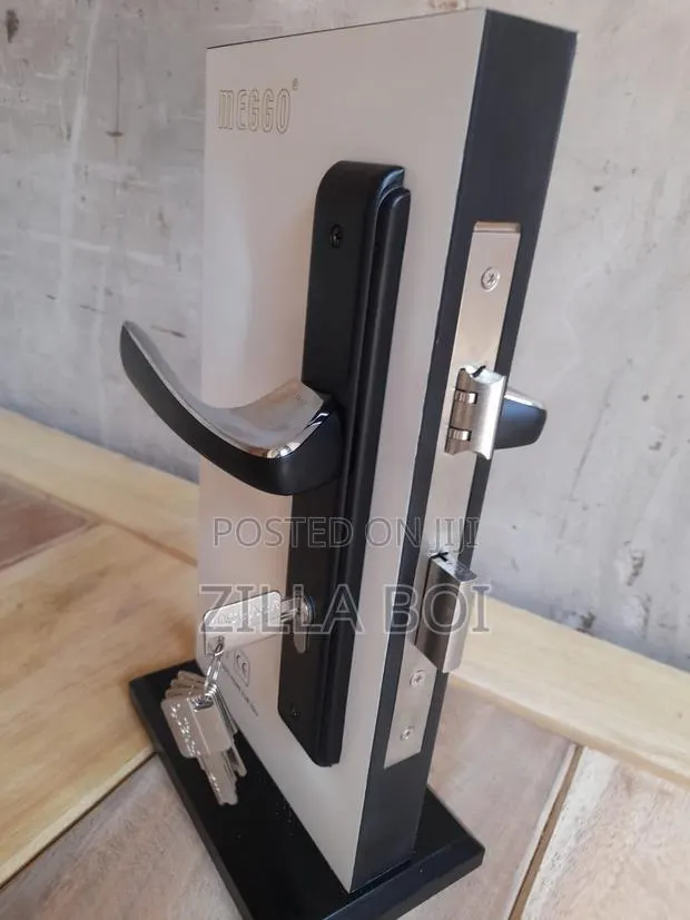 Black Wooden Door Lock · Photo 3