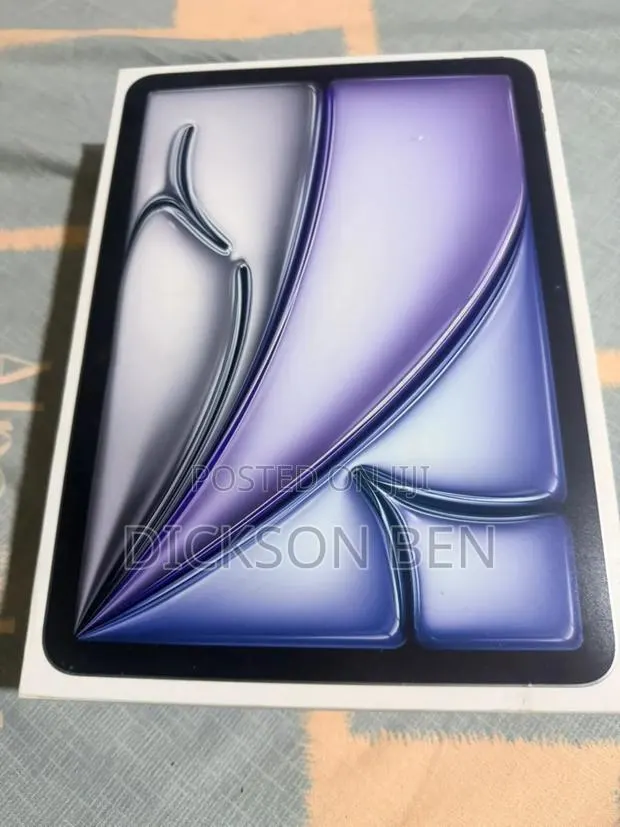 Apple iPad Air 11 (2026) 128 GB Gray · Photo 1