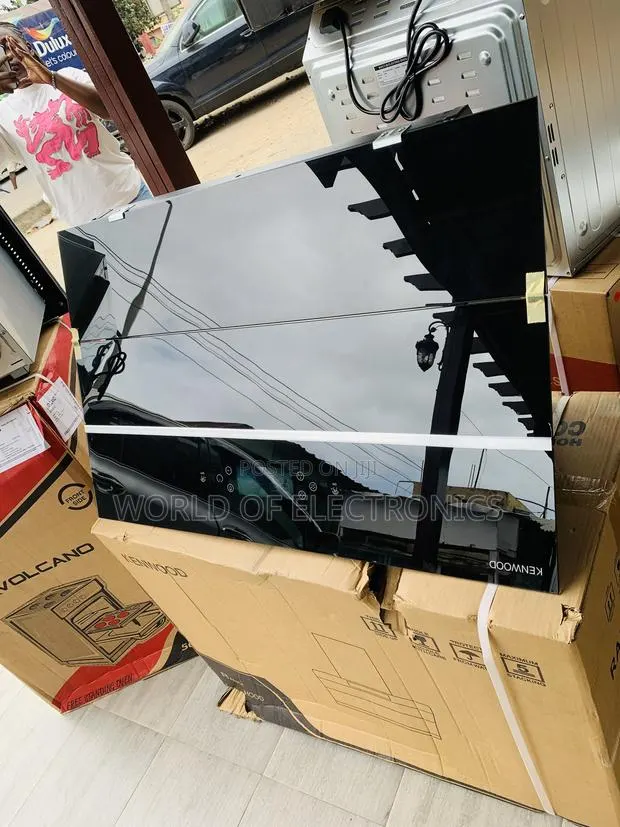 Hot Deals Kenwood 90cm Heat Extractor(Black)Tempered Glass · Photo 1