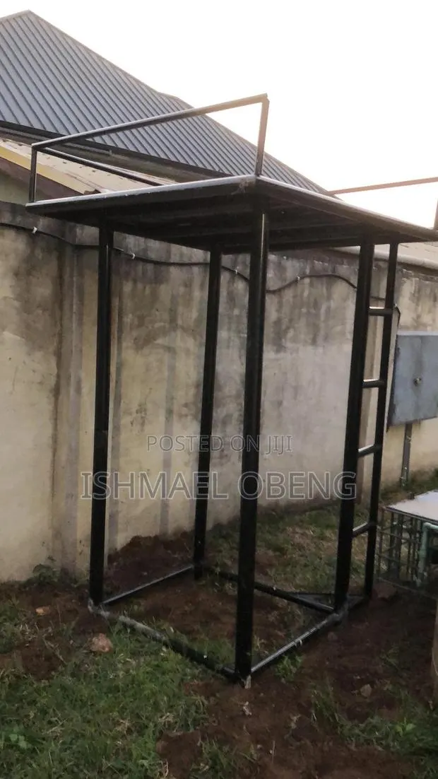 Polytank Stand · Photo 1