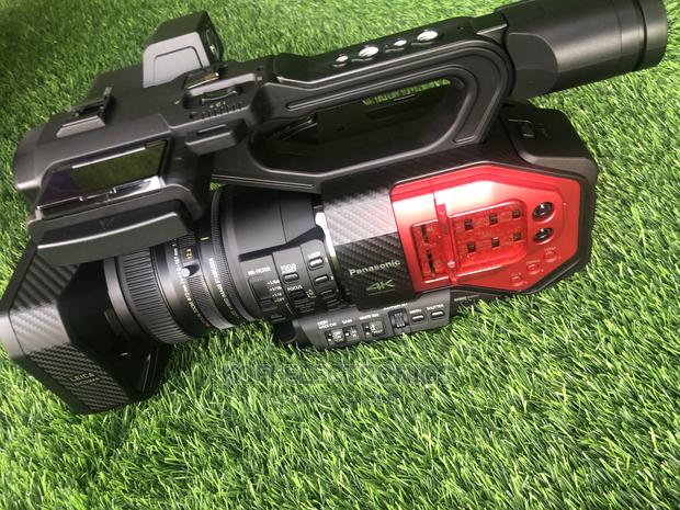 New Panasonic AG-DVX200 Handheld Camcorder · Photo 2
