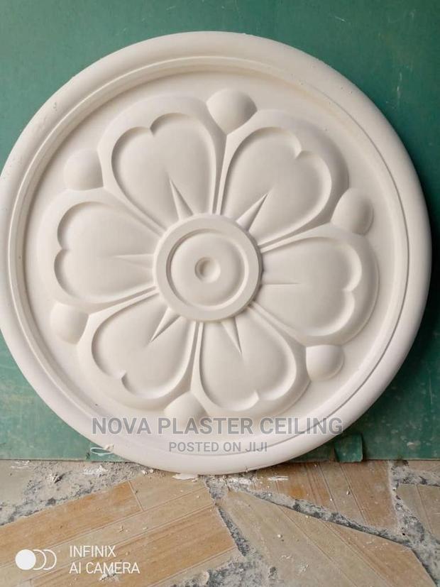 Ceiling Rose / Center Panels · Photo 3