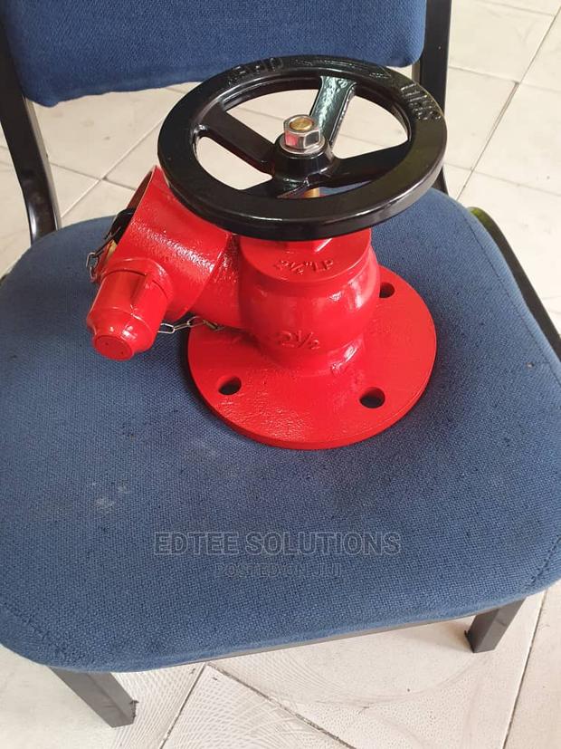 Landing Valve 65mm or 21⁄2" · Photo 2