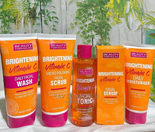 Beauty Formulas Brightening Vitamin C Facial Set · Photo 1