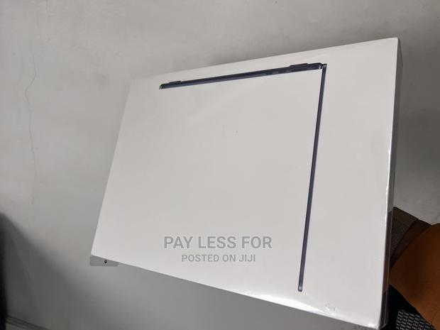 New Laptop Apple MacBook Air 2022 M2 8GB Apple M2 SSD 256GB · Photo 2