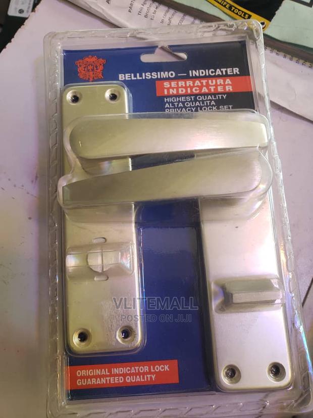 Bellissimo-Indicater Privacy Door Lock Set · Photo 1