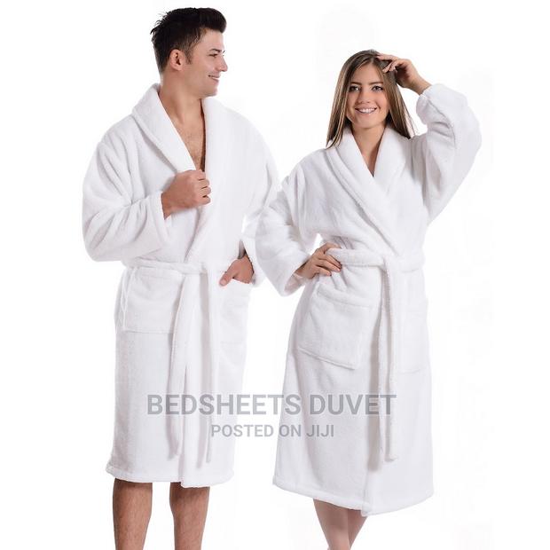 Plush Bath Robe · Photo 1
