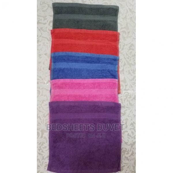 Face Towel (Dozen- 12 Pieces) · Photo 1