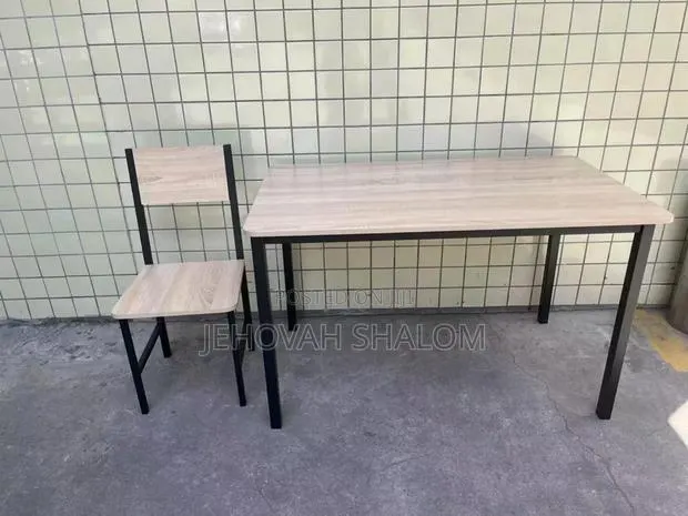 Dining Room Set Available for Sale · Photo 1