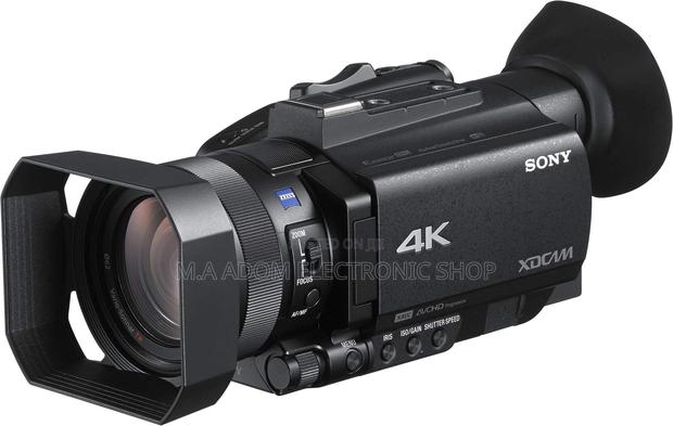 Sony Pxwz90 Ultra UHD Video Handheld Camera · Photo 1