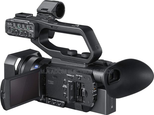 Sony Z90 Series Video Camera · Photo 1