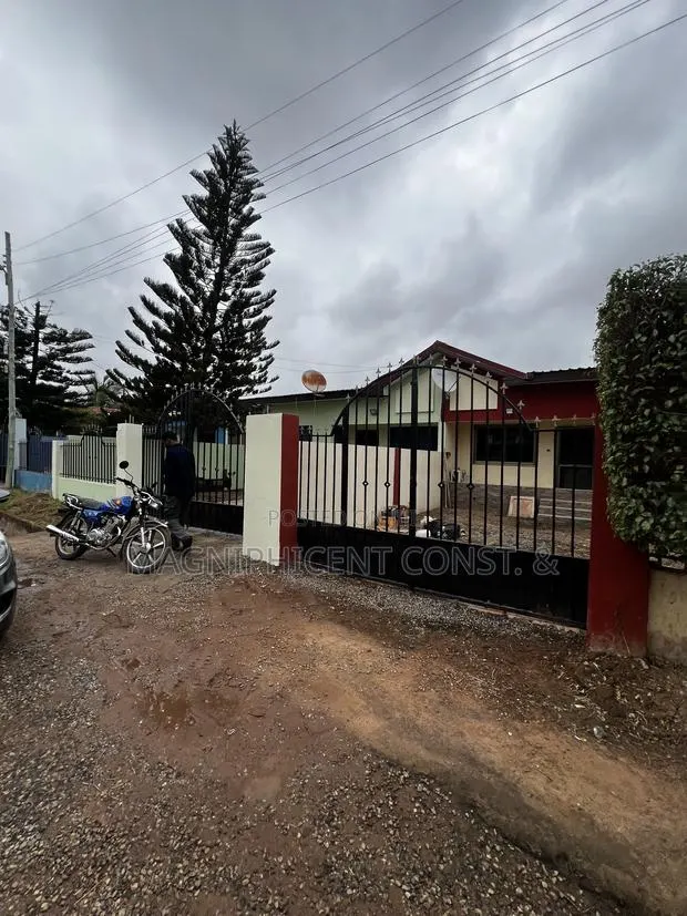 2bdrm House in Lakeside Estate, Ashaley Botwe for sale · Photo 1