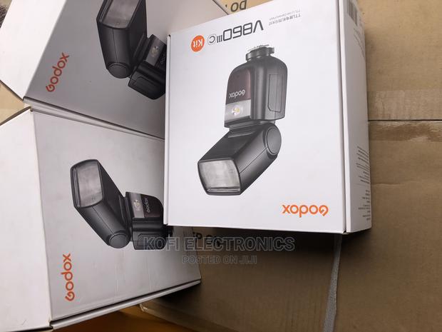 Godox Camera Flash V860 for Canon Cameras · Photo 1