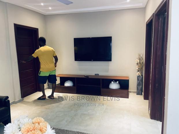 Furnished 2bdrm Apartment in Living Large, Adjiriganor for Rent · Photo 4