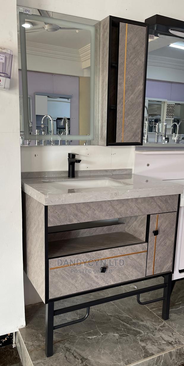 Cabinet/ Vanity Wash Hand Basin · Photo 3