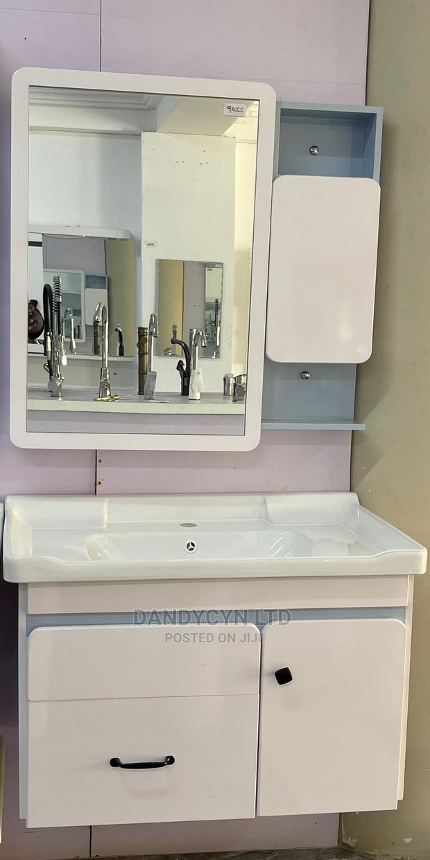 Cabinet/ Vanity Wash Hand Basin · Photo 7