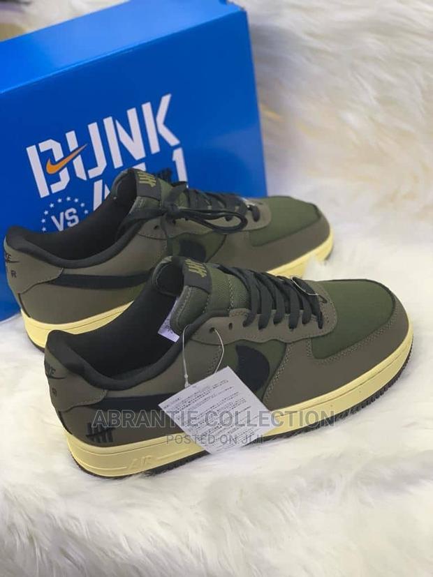 Nike Air Force 1 Low Sp Undefeated · Photo 2