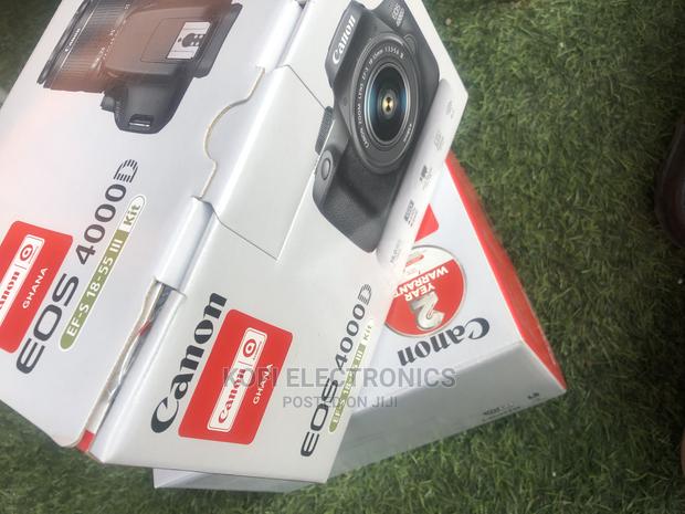 An Original Canon EOS 4000D EF-S 18-55mm III Lens - Black · Photo 1