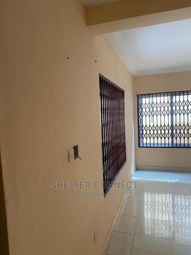 3bdrm Duplex in Abokobi for rent · Photo 2