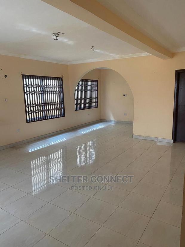 3bdrm Duplex in Abokobi for rent · Photo 8