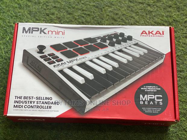 AKAI MPK Mini Midi Keyboard · Photo 1