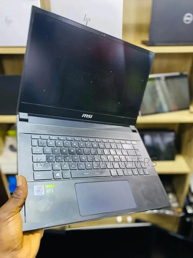 Laptop MSI GS66 Stealth 10SGS 16GB Intel Core i7 SSD 512GB