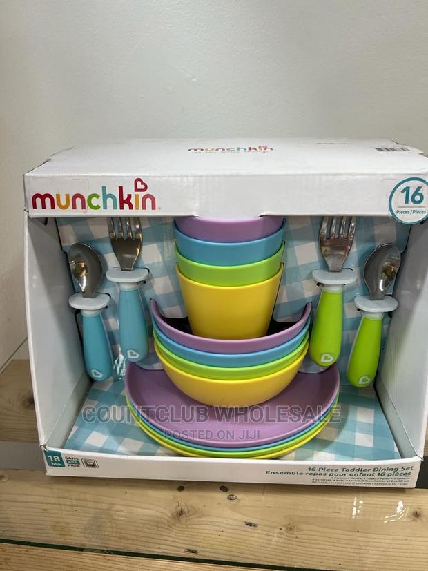 Munchin 16 Piece Toddle Dining Set · Photo 2