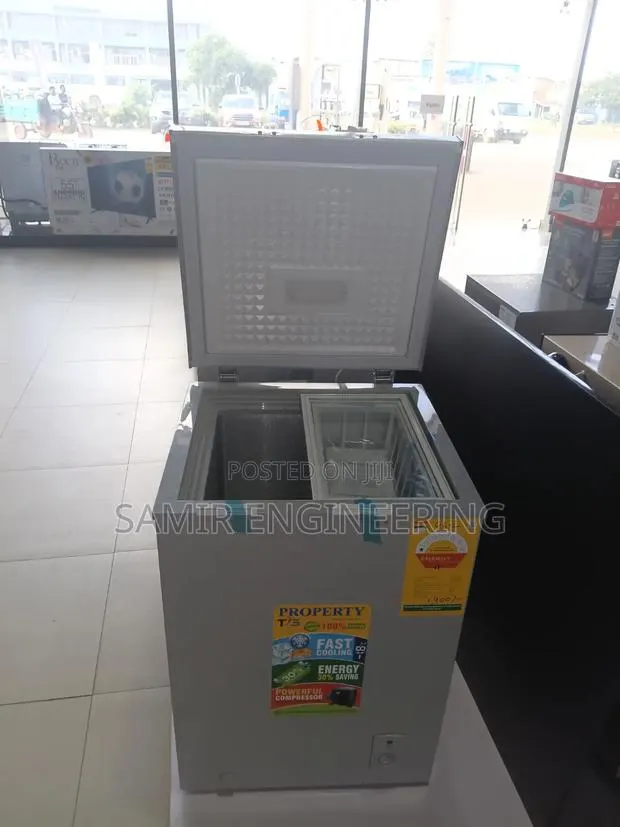 Property 96l Mini Chest Freezer: Perfect for Small Spaces · Photo 1