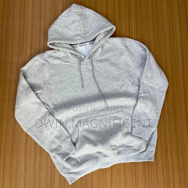 Plain Hoodies · Photo 4