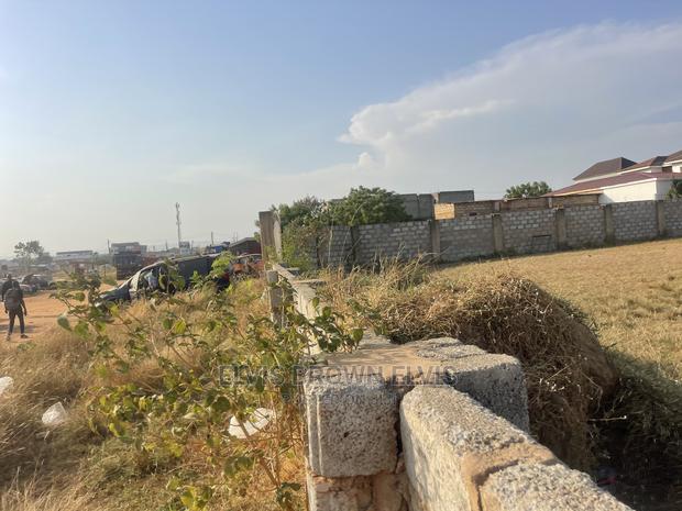 Genuine Plot of Land for Sale Legon Hills Santeo · Photo 1
