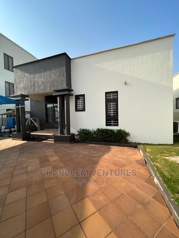 3bdrm House in East Legon for Rent · Photo 2