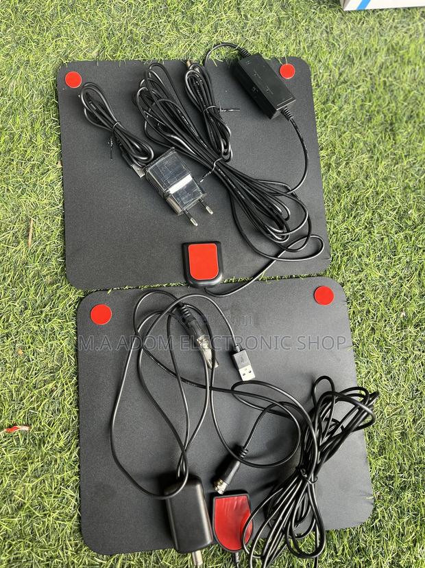 Indoor Tv Antenna Hdtv With Booster · Photo 1