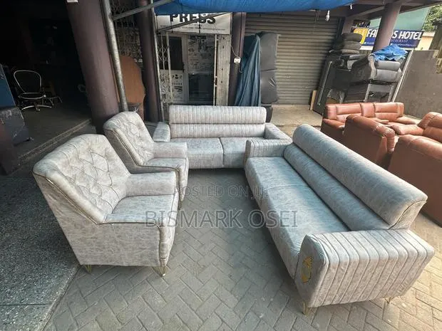 Royal Comfort Sofa Chair, Slightly Used, Very Comfortable and Neat · Photo 1