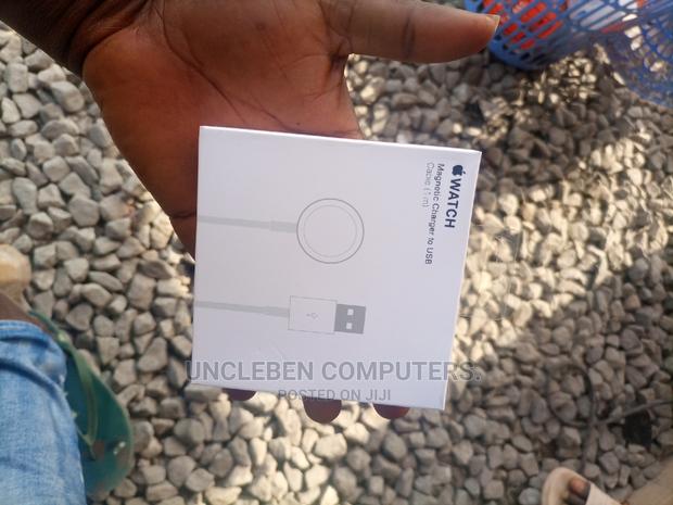 Apple Watch Charger · Photo 2