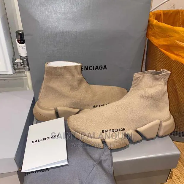 Original B. Balenciaga · Photo 1