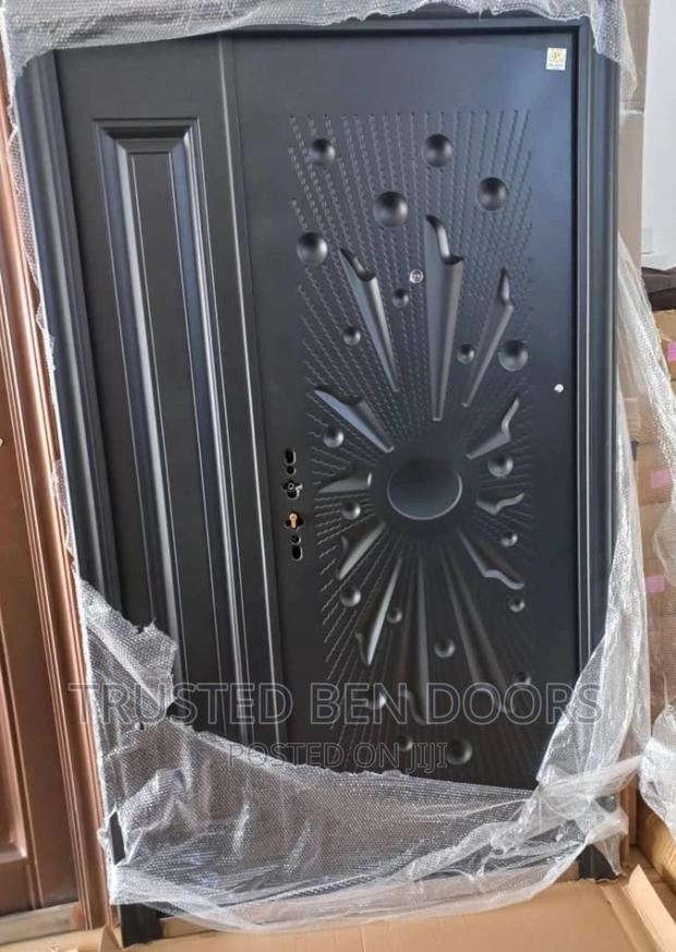 Paladin One And Half Doors [Many Colors/Design] · Photo 1