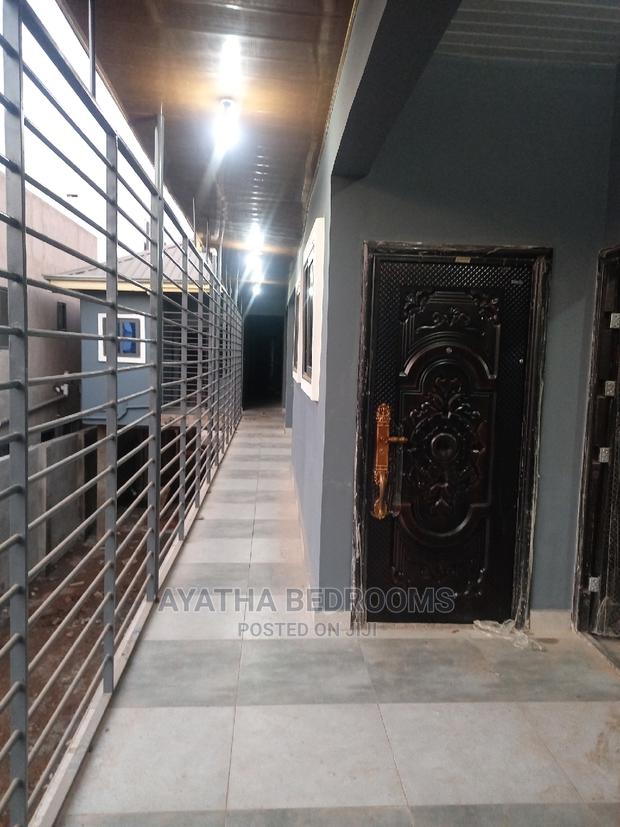 1bdrm Apartment in Ayathar Bedroom, Teshie for Rent · Photo 2