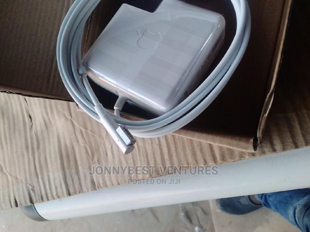 Apple Charger Macbook Pro · Photo 2