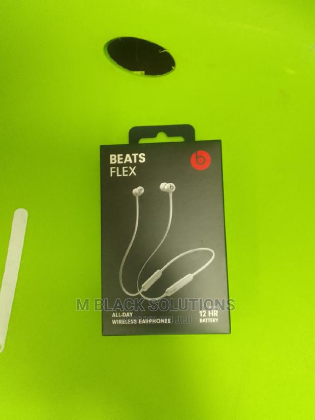 Beats Flex Headphones · Photo 3