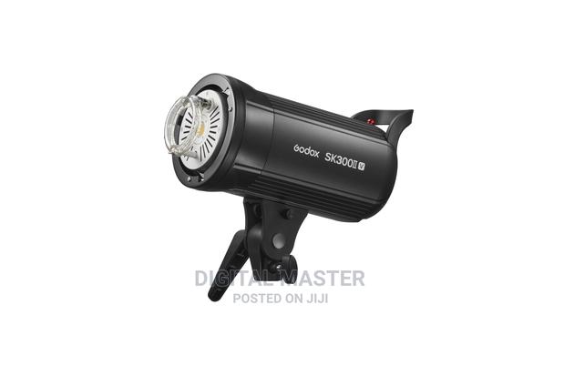 Godox SK300IIV Professional Studio Flash · Photo 3