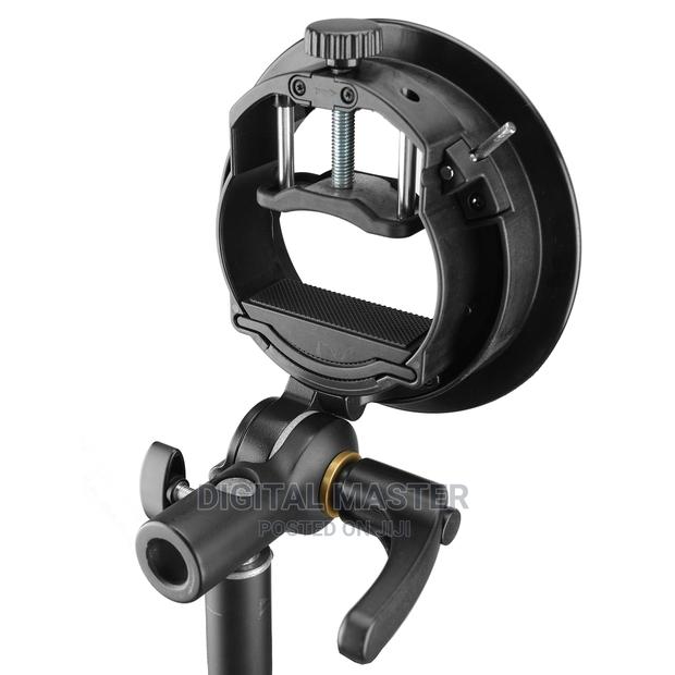 Godox S2 Speedlite Bracket for Bowens Mount · Photo 2