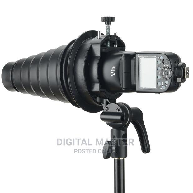 Godox S2 Speedlite Bracket for Bowens Mount · Photo 5