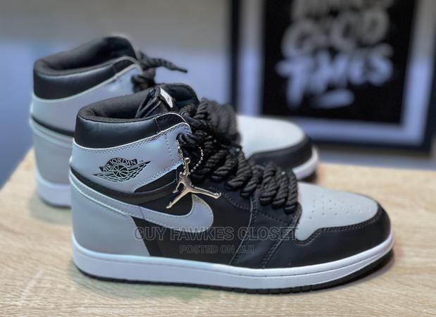 Air Jordan 1 High Top Rope Laces · Photo 1