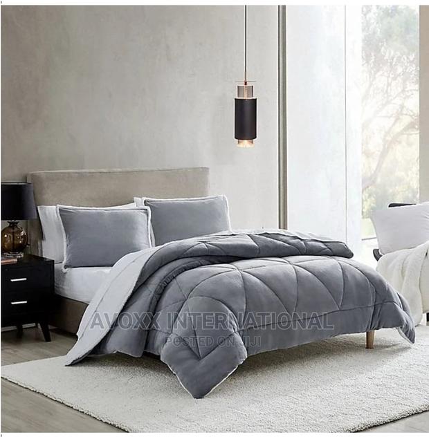 UGG Avery 2-piece Reversible Twin/Twin XL Comforter Set/Grey · Photo 2