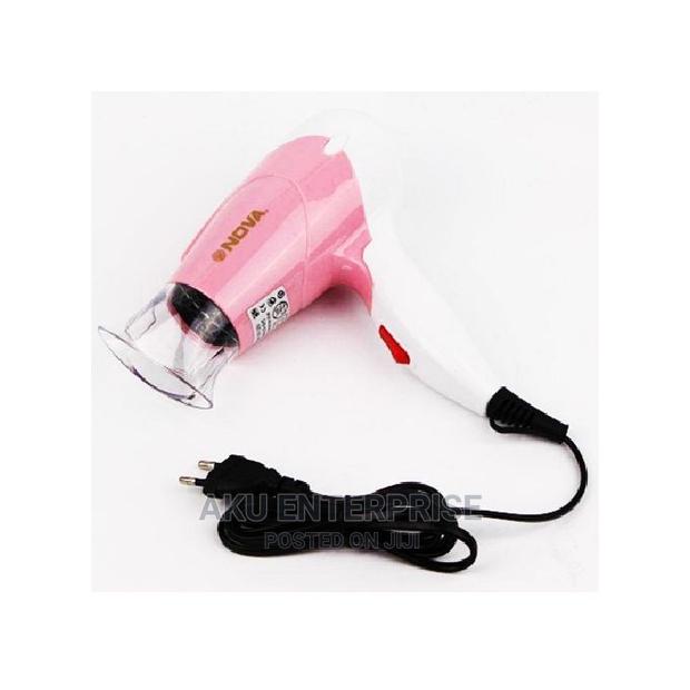 Portable Nova Hand Hair Dryer · Photo 1