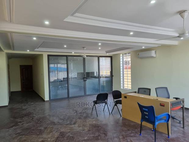 4bdrm Duplex in Dr, Tema Metropolitan for Rent · Photo 2