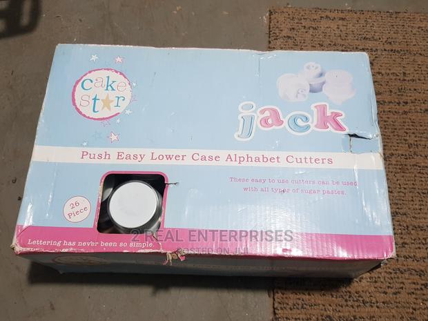 Alphabet Cutters for Cake · Photo 1