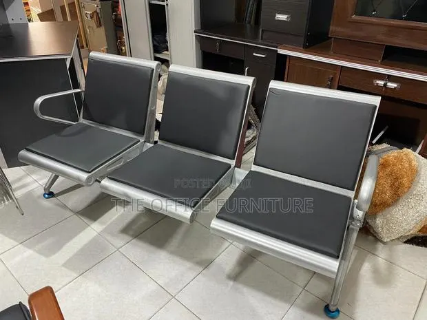 Leathered 3in1 Waiting Chair · Photo 1
