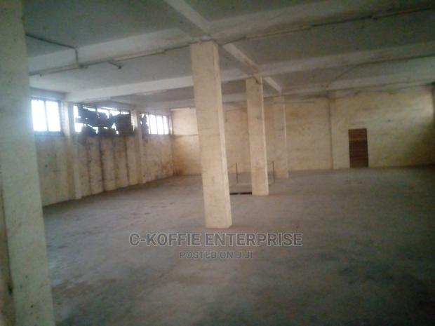 350 Sqm Warehouse at Tesano for Rent · Photo 1