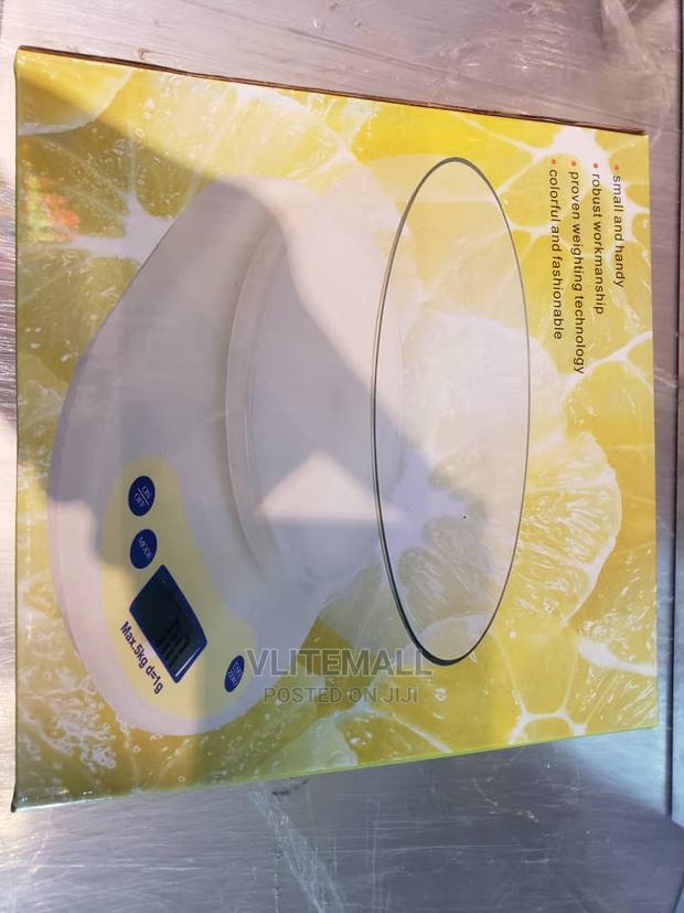 Electronic Kitchen Weighing Scale With a Bowl · Photo 2
